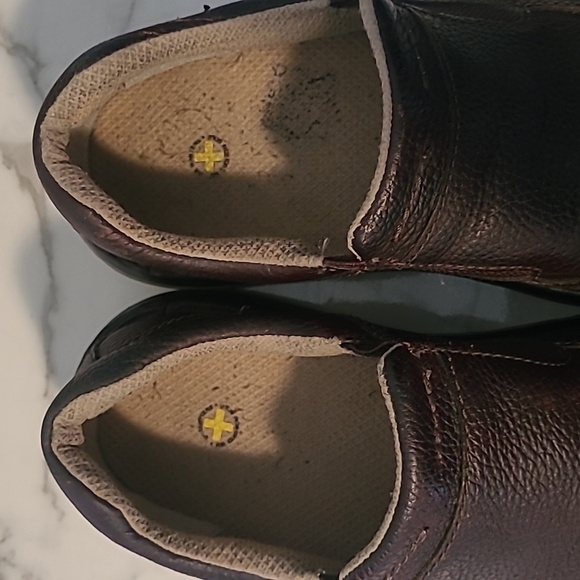 Dr Martens Orson Men's 10 Brown Leather Slip-On Loafers Shoes Slip Oil Resistant - Picture 9 of 14